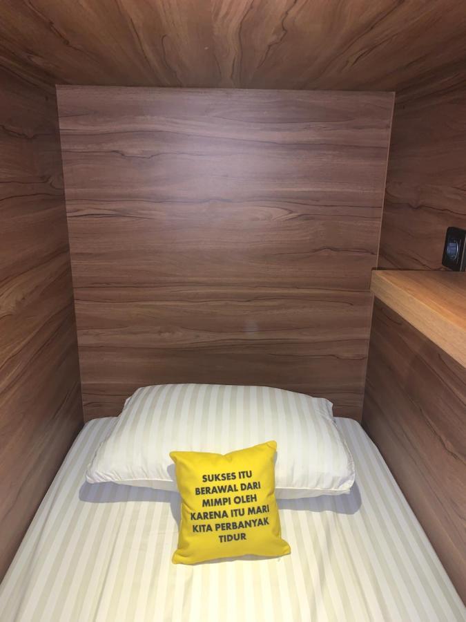 Fello B&B Hostel Legian Zewnętrze zdjęcie