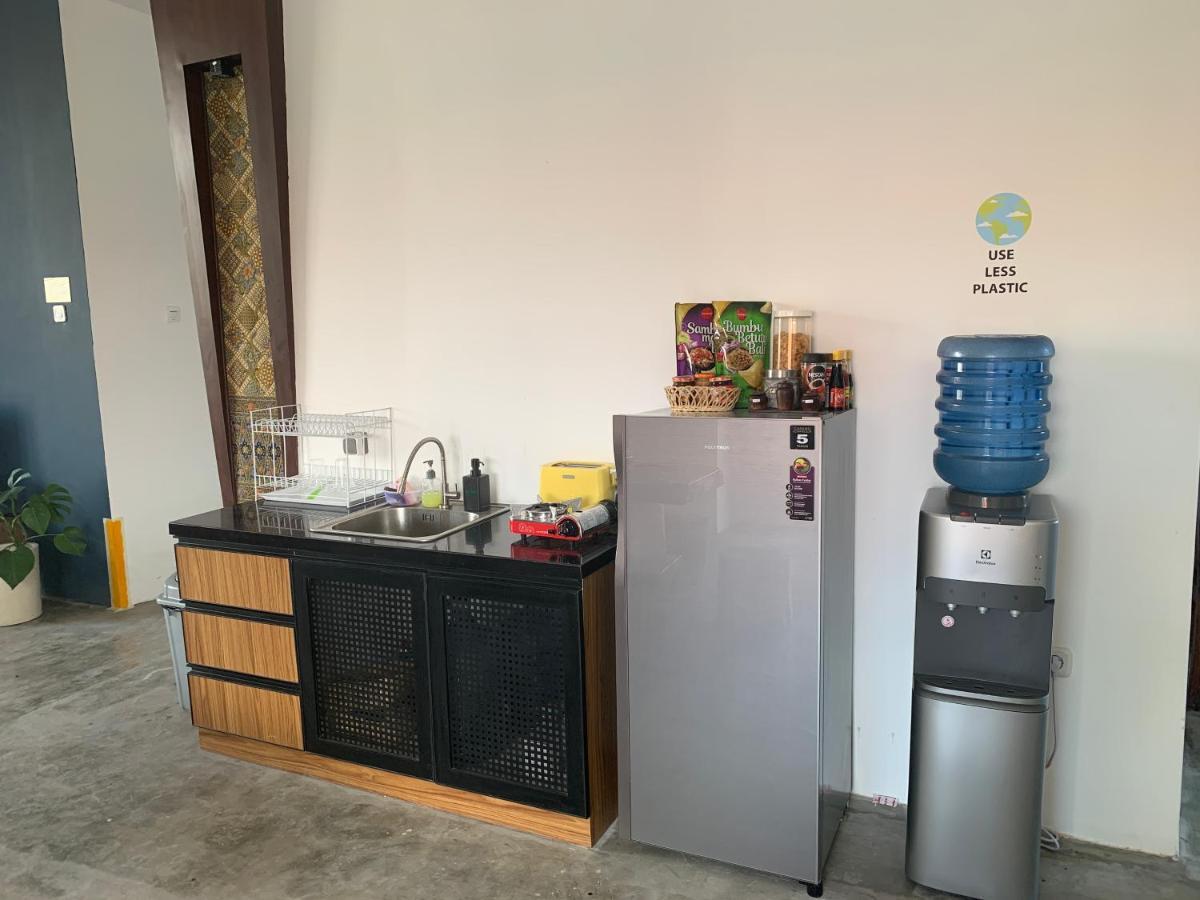 Fello B&B Hostel Legian Zewnętrze zdjęcie