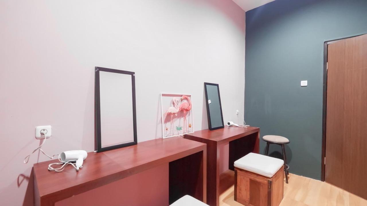 Fello B&B Hostel Legian Zewnętrze zdjęcie