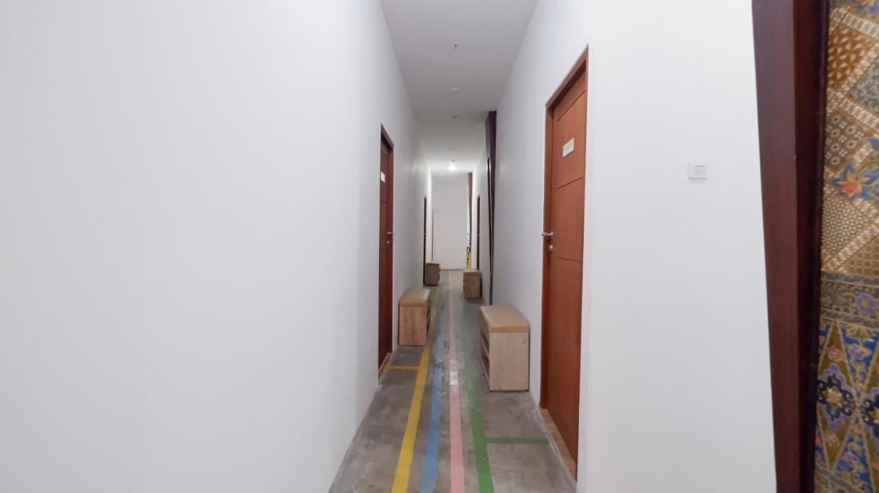 Fello B&B Hostel Legian Zewnętrze zdjęcie